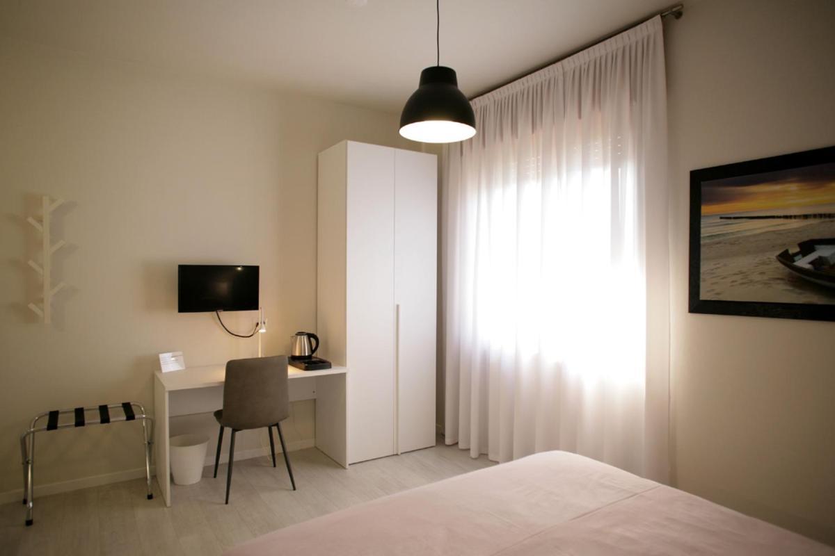 Melograno Rooms B&B Brogliano ภายนอก รูปภาพ