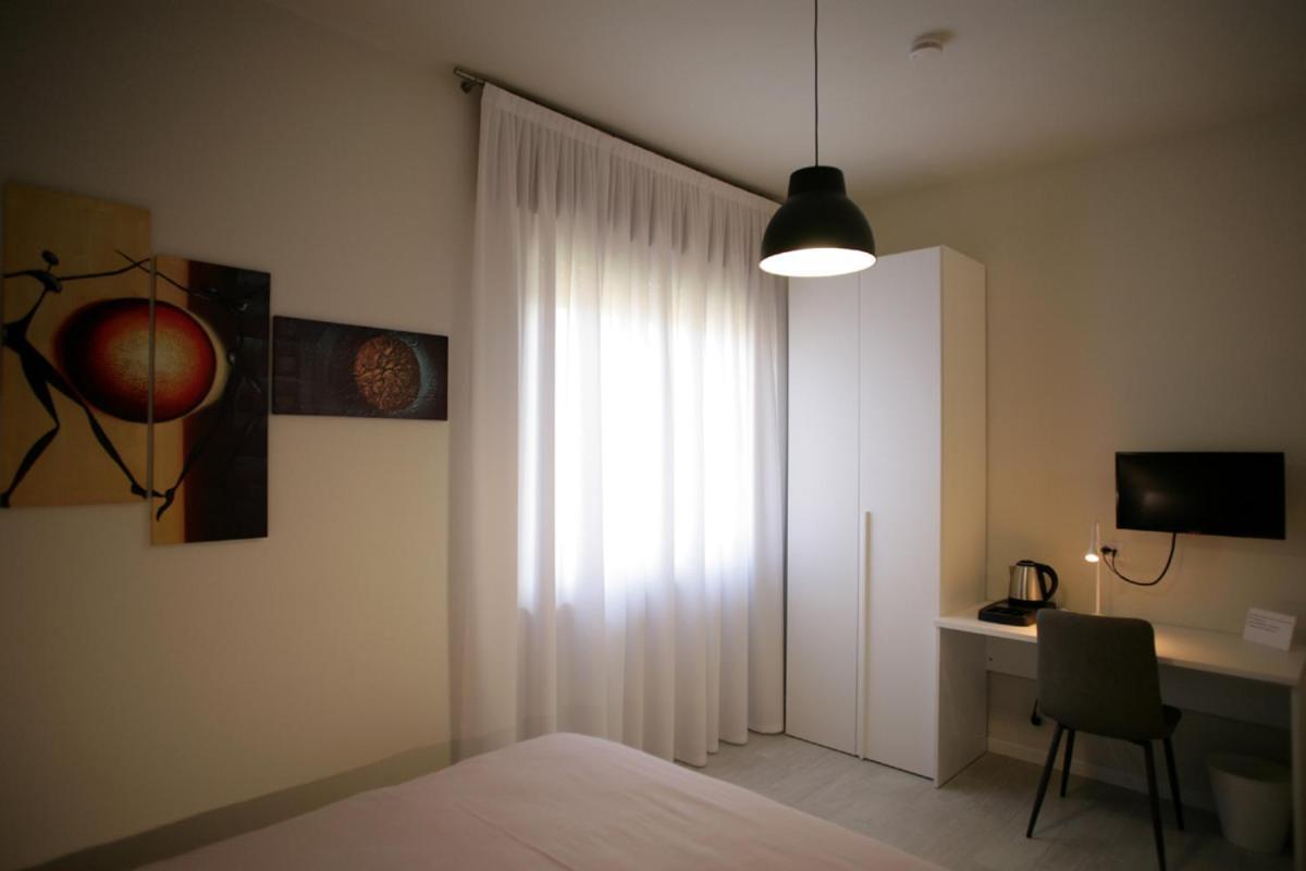 Melograno Rooms B&B Brogliano ภายนอก รูปภาพ
